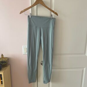 Aritzia/TNA leggings